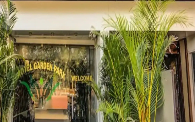 Hotel Garden Park - Near Trade Centre, Visa Consulate