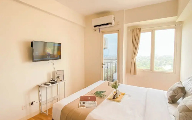 Cozy and Tranquil Studio at Podomoro Golf View Apartment