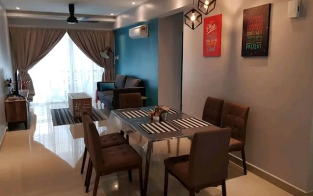 Mike's Place @ The Majestic Ipoh (Corner unit)