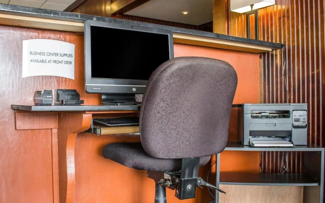 Quality Inn & Suites Conference Center
