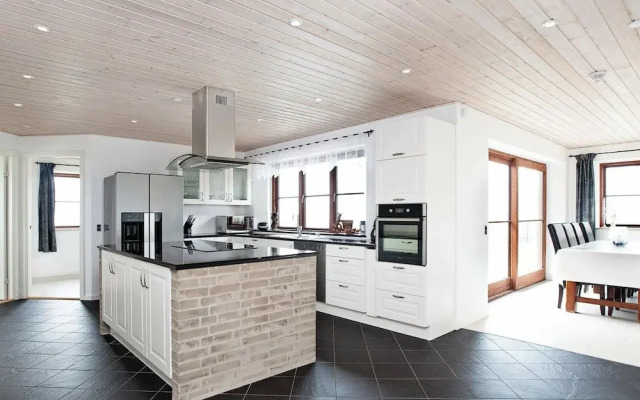 8 Person Holiday Home in Harpelunde-by Traum