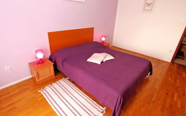 Apartment 70