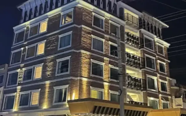 Velvet Luxe Hotel