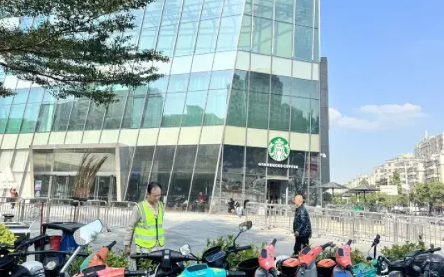 Yijia Courtyard (Shenzhen Bao'an Pingzhou Subway Station)
