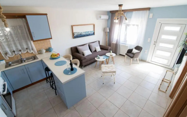 Lovely Seaside Apartment