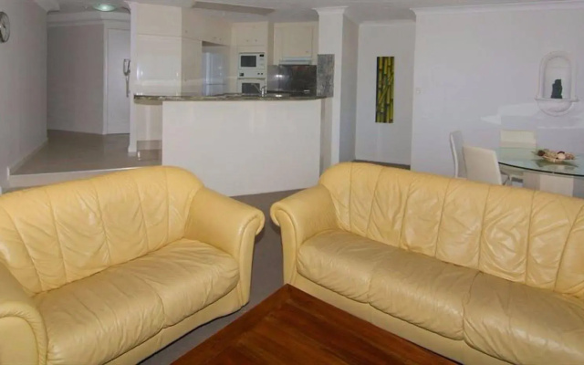 Surfers Mayfair Apartments