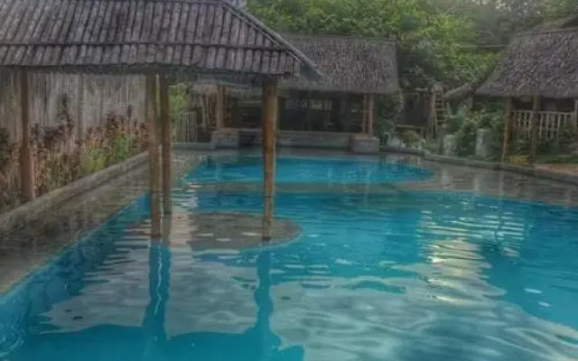 Munting Kubo Resort