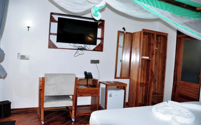 Jodari bungalow kizimkazi Zanzibar