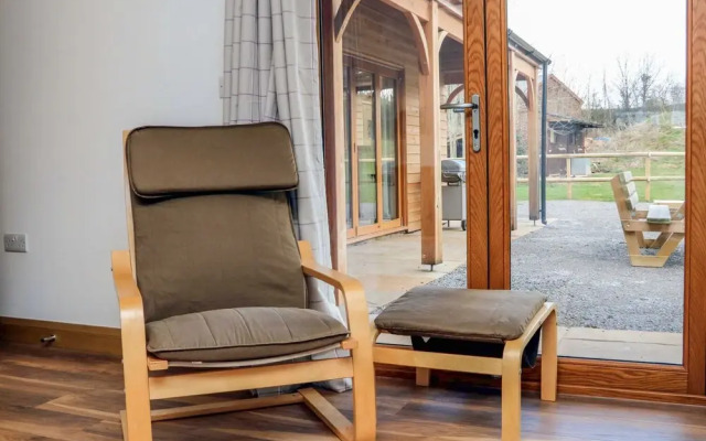 Riverside Lodge
