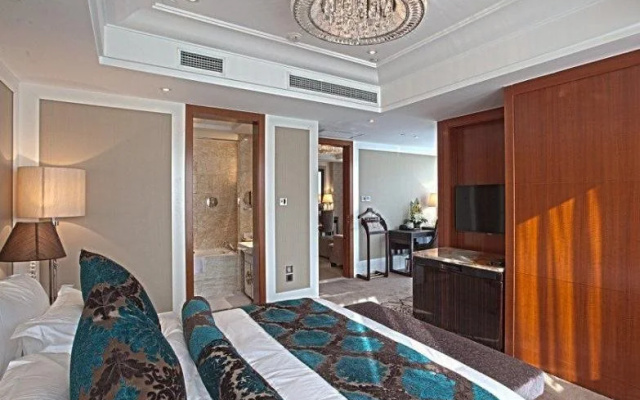 Beijing Jizhong Taurus Hotel
