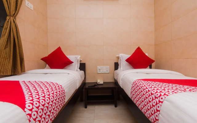OYO 19590 Hotel Kamal