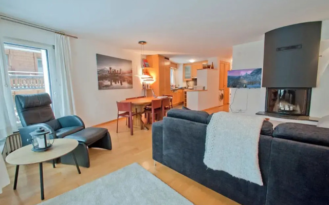 Apartment Lora