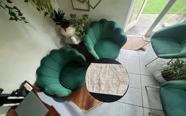 House - Sleeps 4 - Garden - Pets Ok - Parking