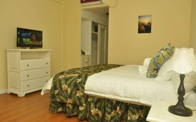 Three Finger Jack Hotel