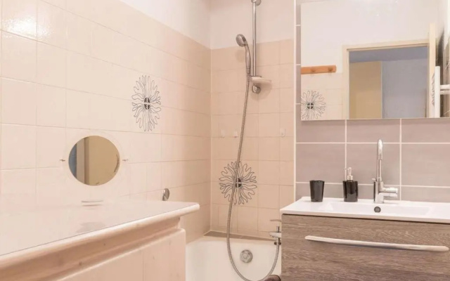 Appartement Le Monêtier-les-Bains, 2 pièces, 6 personnes - FR-1-330F-35