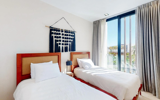 Pure Tulum 303