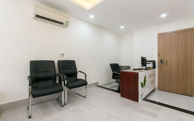 Man Trung Hotel by Oyo Rooms