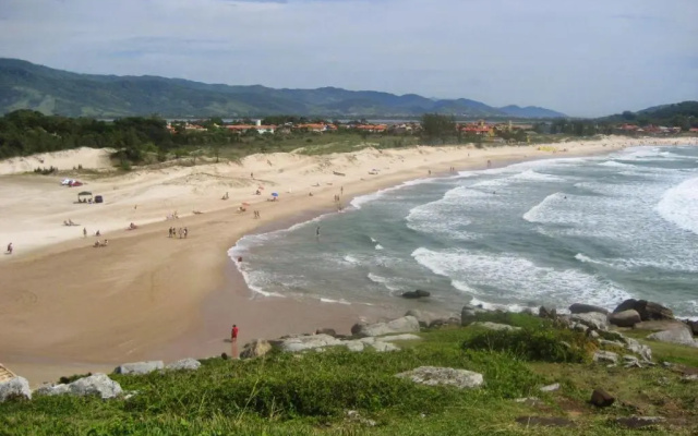 Flats da barrinha da ferrugem a 500mt do mar