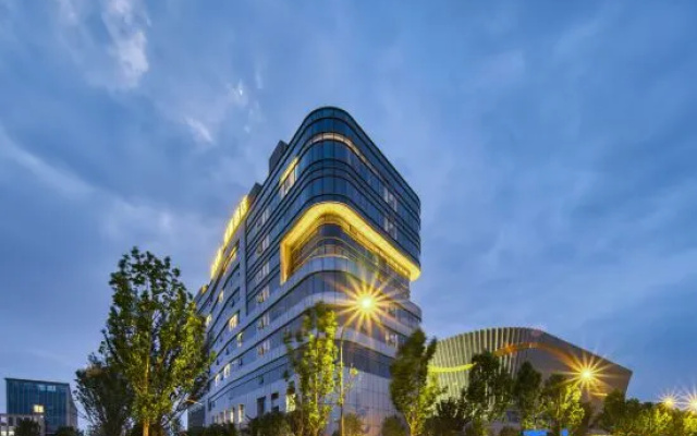 Jinhua Jinhu Guanlan Hotel (aquatic center)