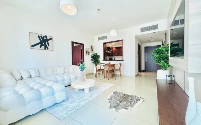 Venduras Chic 1BR near Burj Khalifa