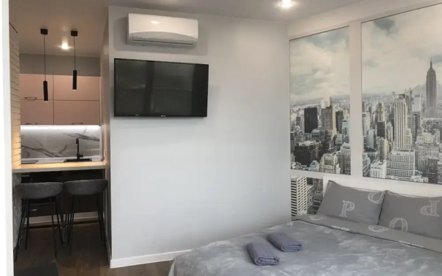 Central Bay Studios. 7min Station, Arbat Street