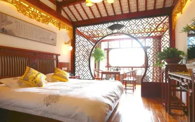 Huizhou Mansion Homestay