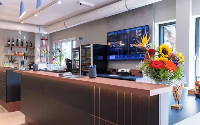 Holiday Inn - the niu Clink Hamburg Barmbek by IHG