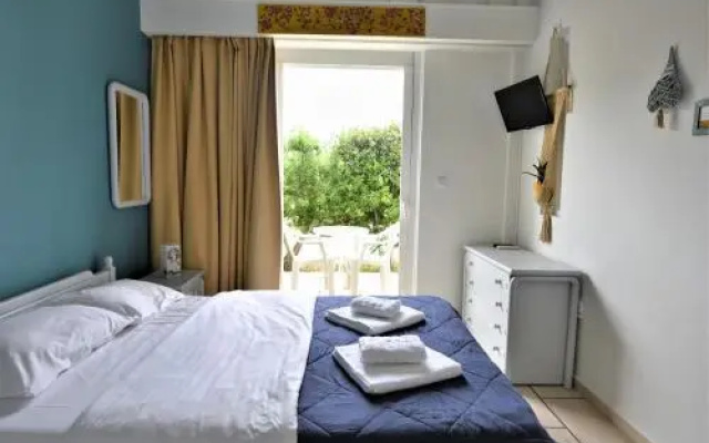 Meraki Apartments and Studios