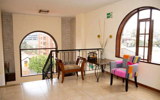 Ficoa Real Suites