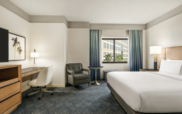 DoubleTree Suites by Hilton Hotel Tampa Bay