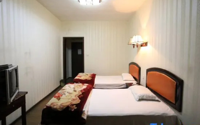 Xiaoxian Taoyuan Hotel