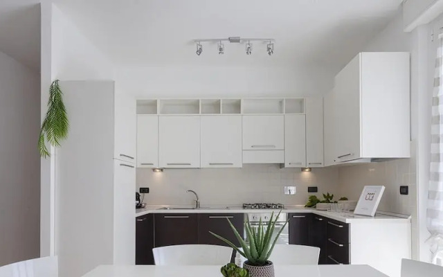 Shelley Apartments - Waves by Wonderful Italy