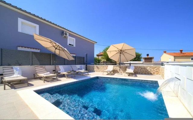Villa Quarnaro With Heated Pool