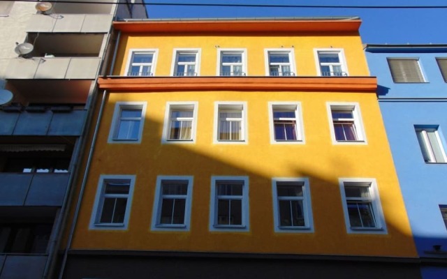 Апартаменты Era Apartments Angeligasse вид на фасад