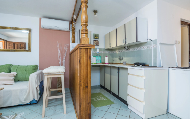 Apartment Jelena 50m From The Beach