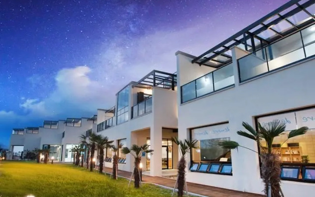 Dimarae poolvilla