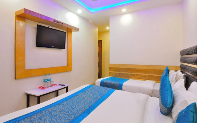 Hotel lahorimal Deluxe Paharganj