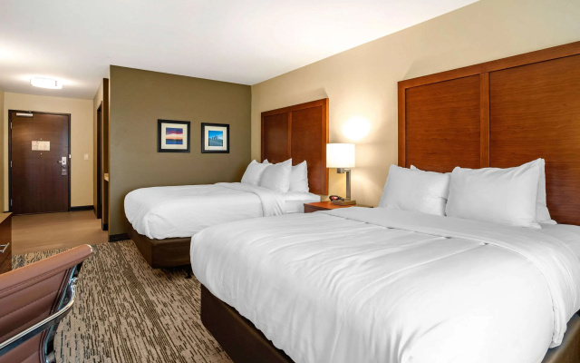 Comfort Inn and Suites Ames near ISU Campus