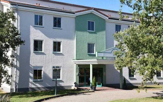ARC Hotel