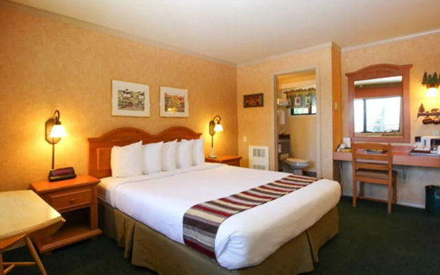 Pepper Tree Inn