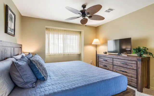 Beautifully Furnished - Hawaiian Villa - AC & Wifi! - Vrkcv