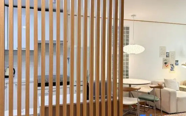 Modern 203 Stay