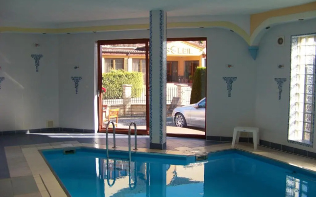 Sapphire Apartment