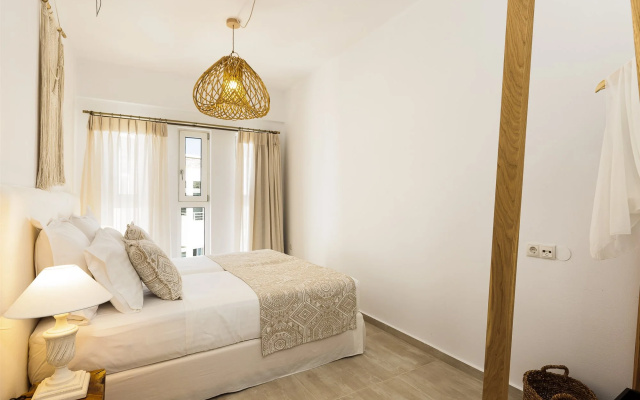 Cyano Hotel