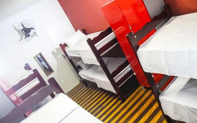 Boozers Pub & Hostel
