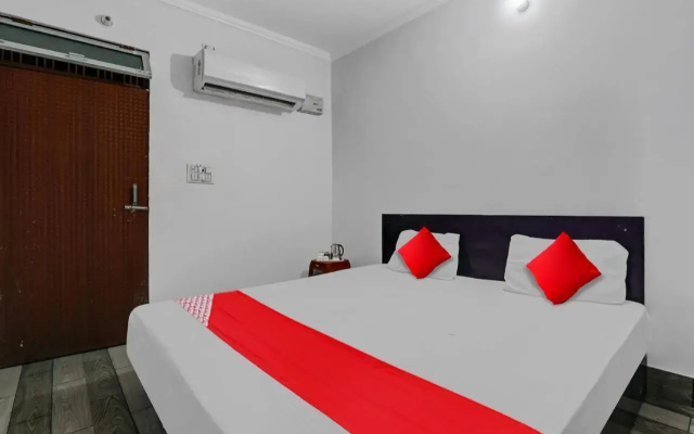 OYO Flagship 80648 Hotel Aastha