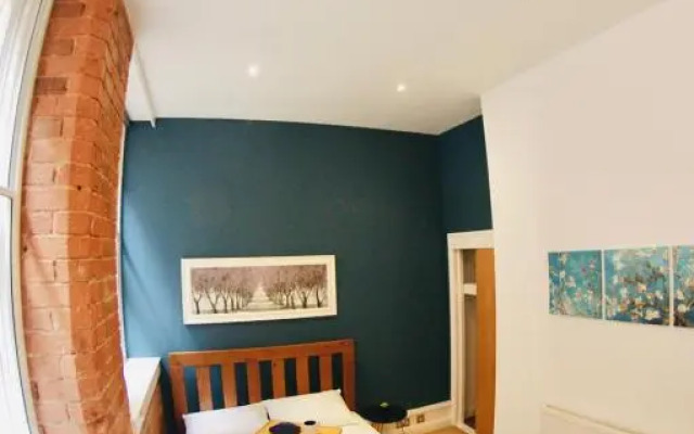 Smart 1 Bedroom City Centre Apartment