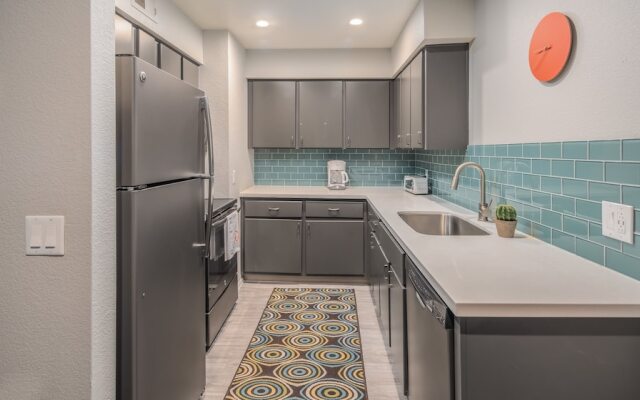 Chic 2BR Near ASU Pool by Wanderjaunt 1