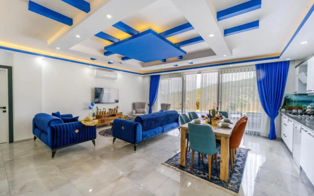 Luxury Villa With Jacuzzi in Kas