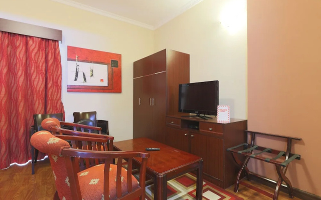 OYO 332 Syaj Hotel